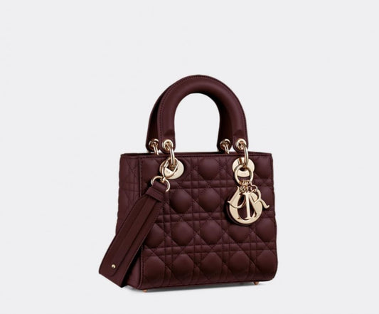 كلاسيك ليدي ديور