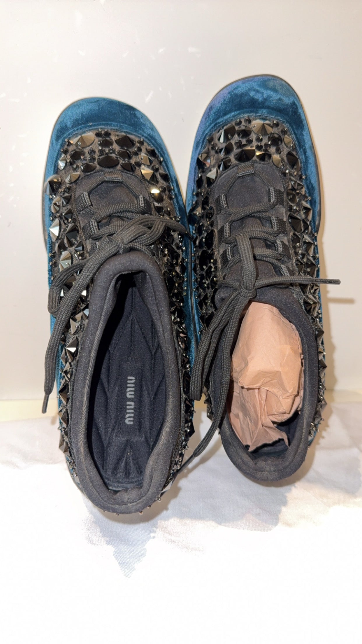 حذاء رياضي ميو ميو