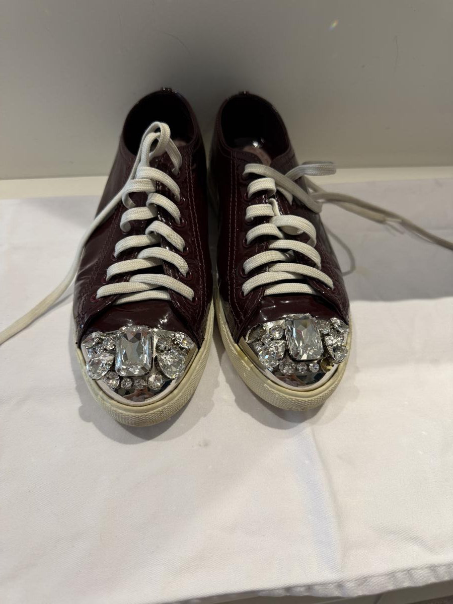 حذاء رياضي ميو ميو