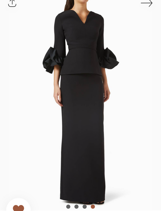 فستان سهرة كليمينس مزين بتطريزات كريب ثقيل