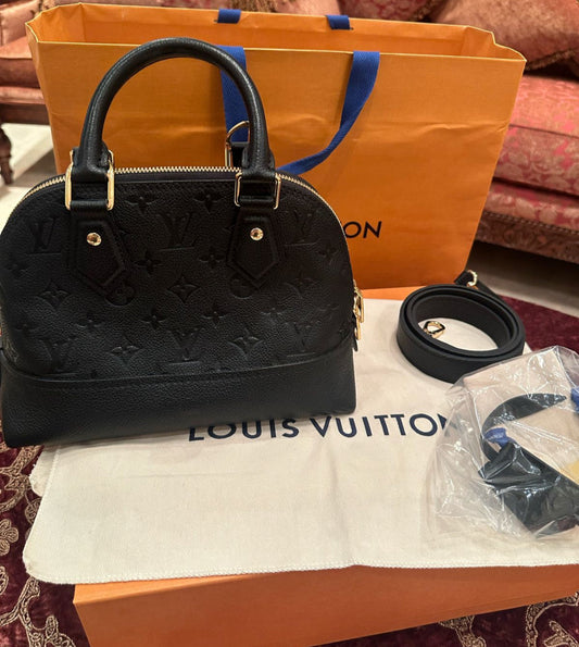 حقيبة لويس فيتون